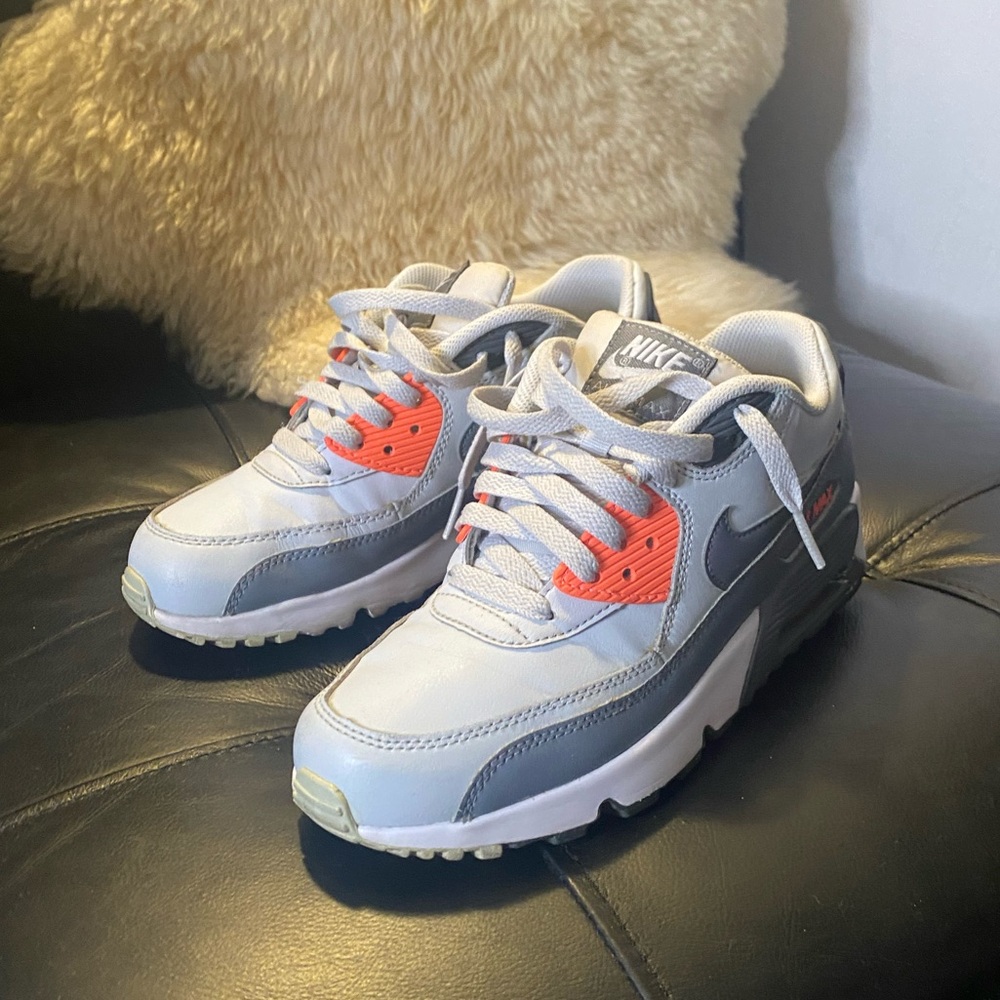 EUC Nike Air Max 90 LTR GS SZ 6/WMNS 7.5 Pure Platinum